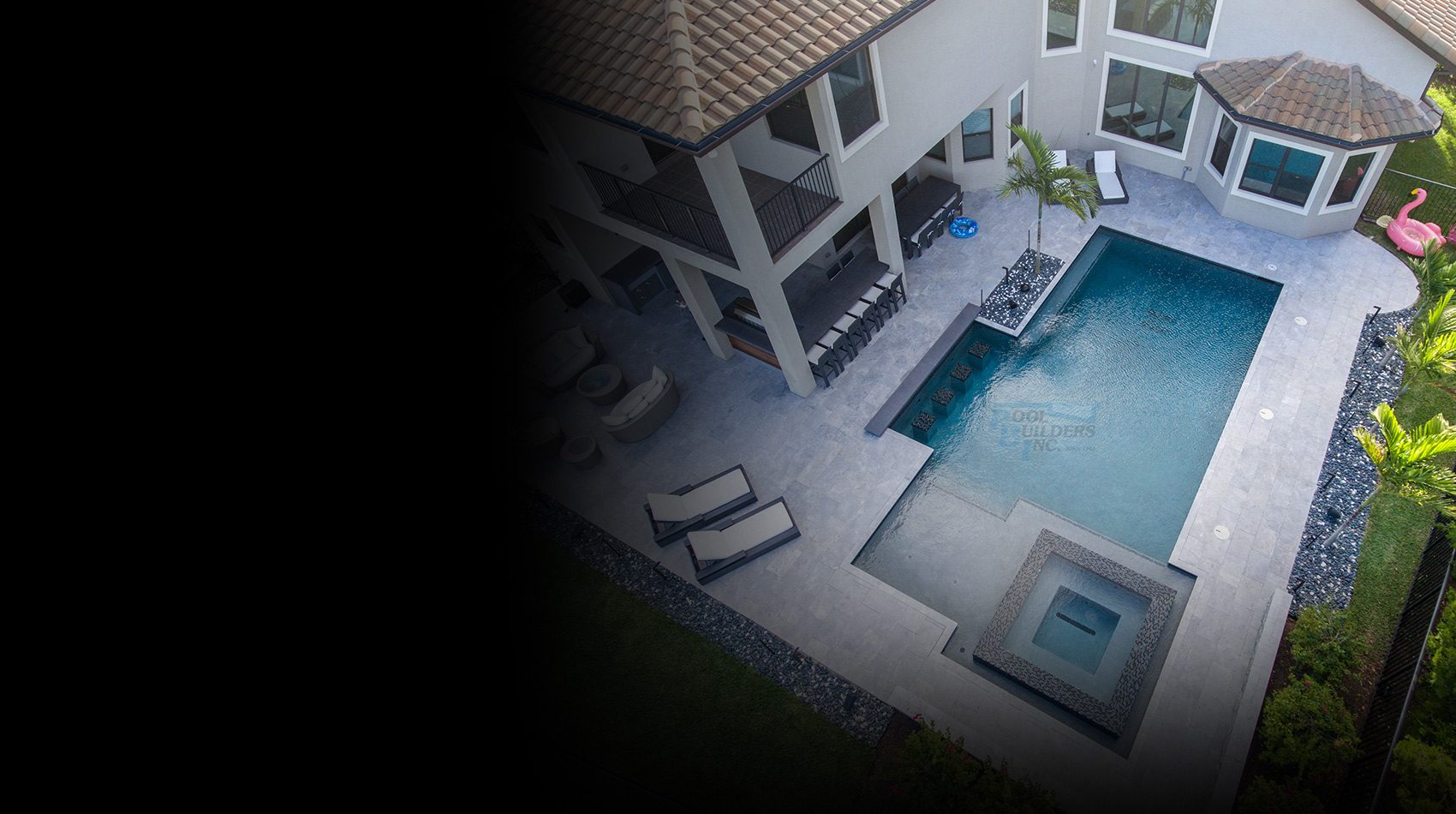 Custom in-ground gunite pool